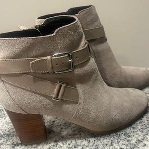 Cole Hahn Boots Suede Taupe